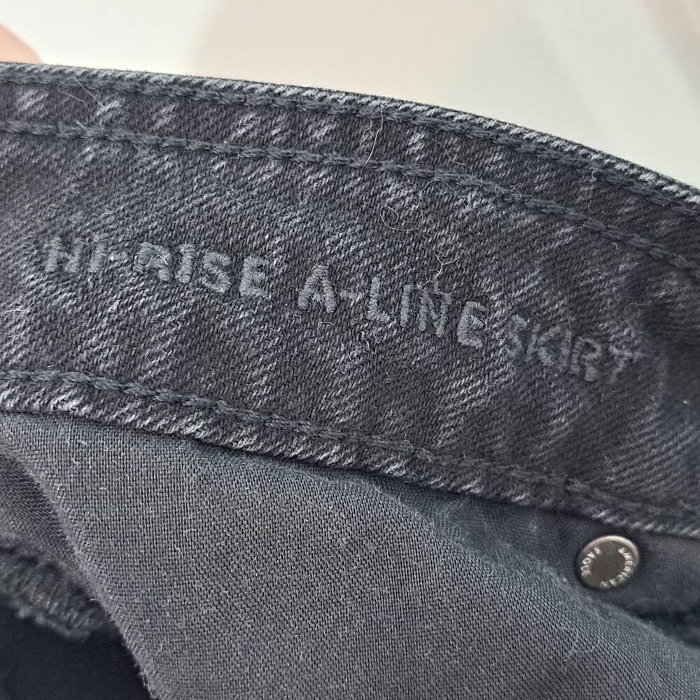 American Eagle Women's Hi Rise A Line Skirt Black Denim Button Fly size 8 - Picture 6 of 6